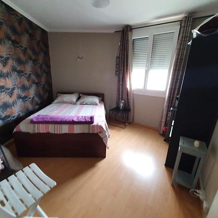 Chambre Confort Dans T3 Joué-lés-Tours Exterior foto